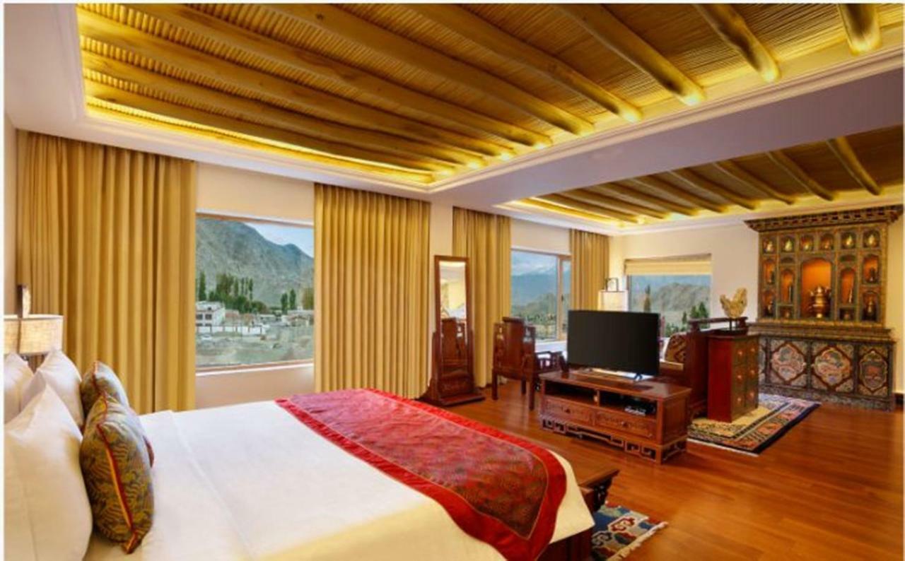 Отель The Grand Dragon Ladakh Лех Экстерьер фото